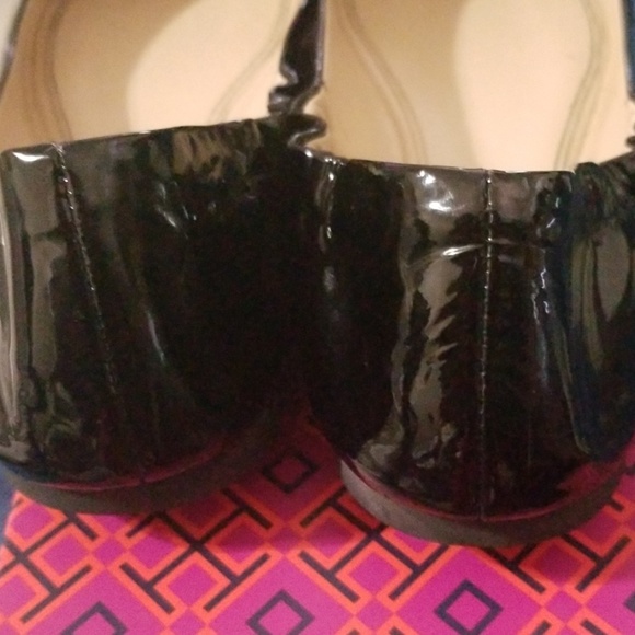 Gently used Tory Burch Twiggie Ballet - Picture 6 of 6